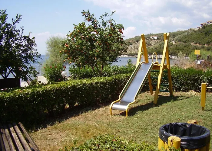 Razi Летний дом Лефокастро